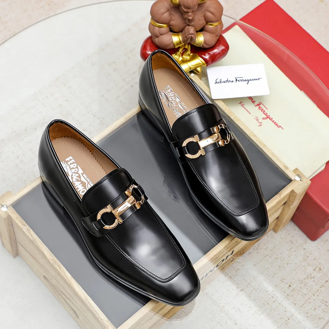 Men's shoes 💰600 🕷🕷🐂【Ferragamo】 Popular fashion casual shoes🇨🇳Official website counter 1:1 production, original mold opening💯Good quality can be seen, imported high-end first-layer pebbled calfskin, water-dyed🐂leather lining🌿very clear texture, high-quality waterproof, non-slip and wear-resistant outsole🎋high quality and low price, truly handmade🍓, 5 colors available! Code number 38-44 (45. To be customized)